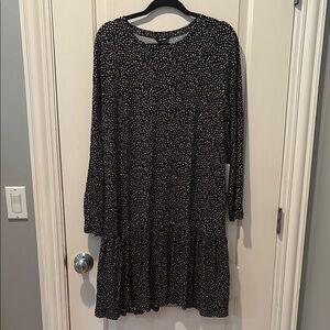 Elegant Black Dress with White Dots